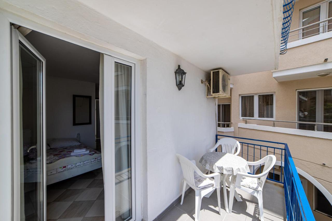 Apartments Vila Nikolic Rafailovici Luaran gambar