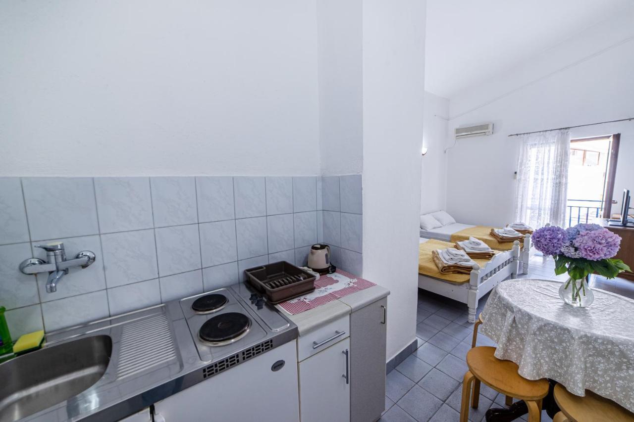 Apartments Vila Nikolic Rafailovici Luaran gambar