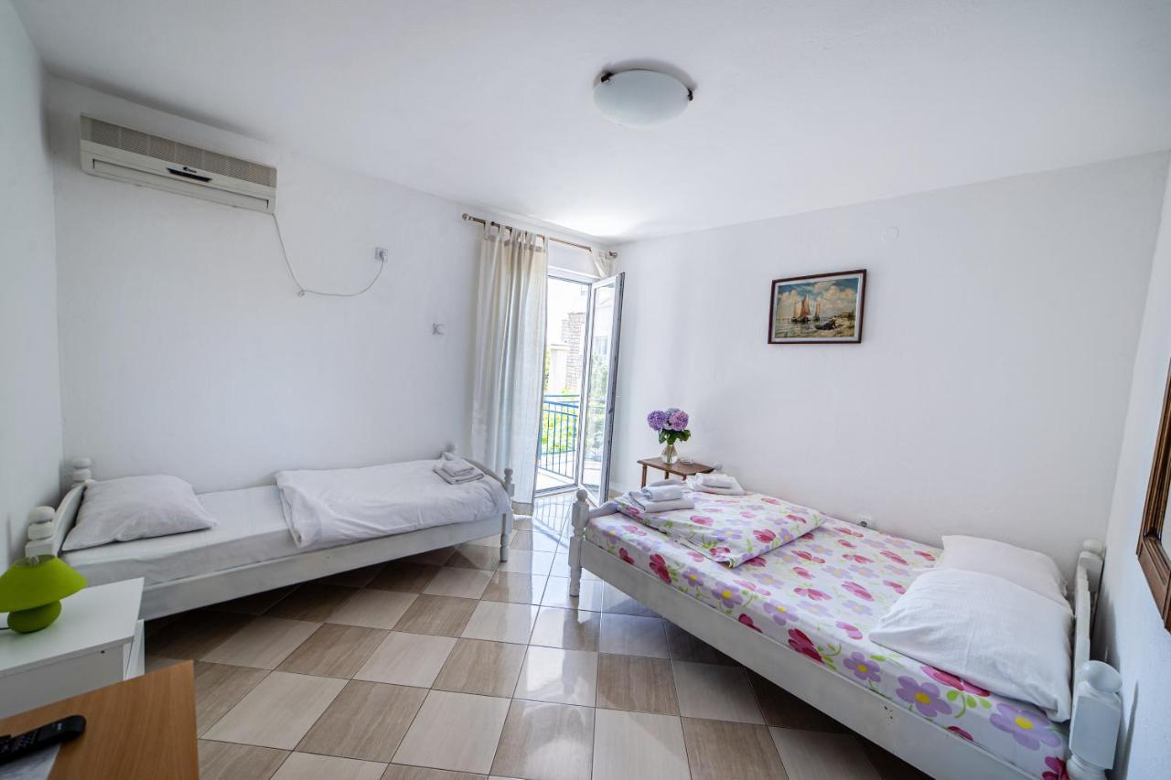 Apartments Vila Nikolic Rafailovici Luaran gambar