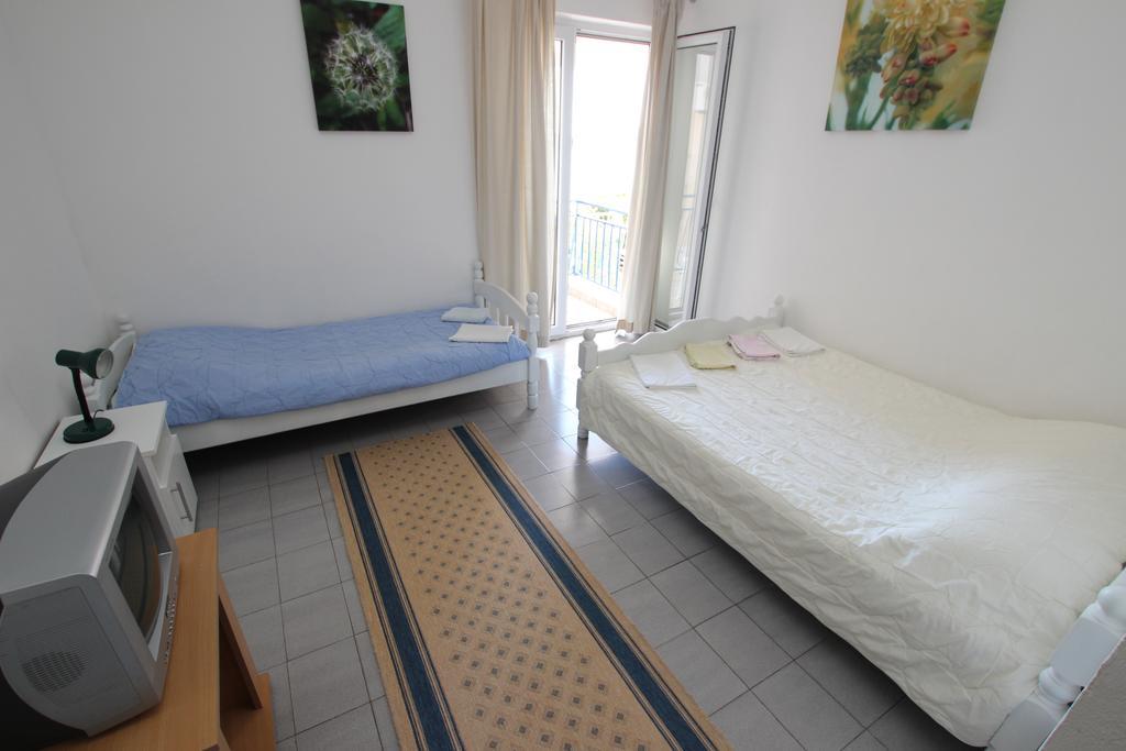 Apartments Vila Nikolic Rafailovici Bilik gambar